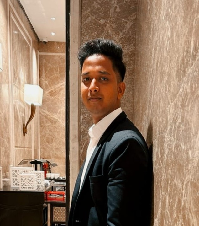 Portrait of Jothilingam, Chief Marketing Officer